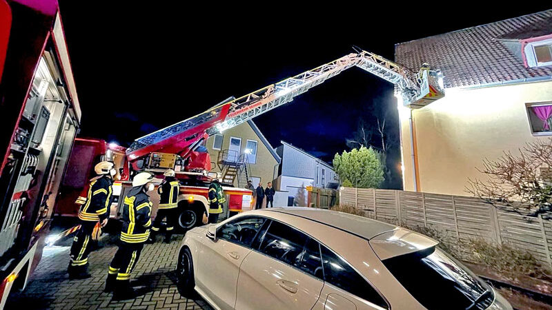 Stadtfeuerwehr Sehnde schließt Einsätze zum Sturmtief „Zeynep“ ab – Autofahrer ignoriert Sperrung