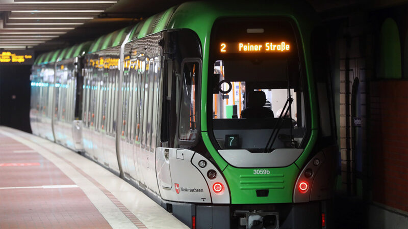 Stadtbahnlinien 1 und 2: SEV ab „Peiner Straße“ bis „Sarstedt“ und „Rethen“