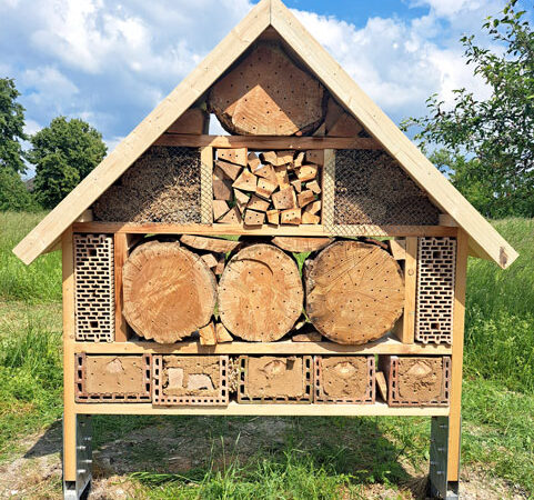 Höver erhält neues eigenes Insektenhotel für Bienen und Co.