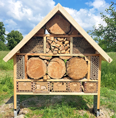 Höver erhält neues eigenes Insektenhotel für Bienen und Co.
