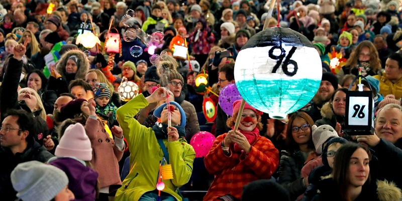 Mit Wettbewerb im Vorfeld: 96-Laternenumzug für den guten Zweck am 22. November