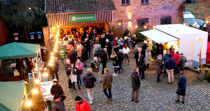 „Advent im Hof“ bei den Klosterforsten in Ilten