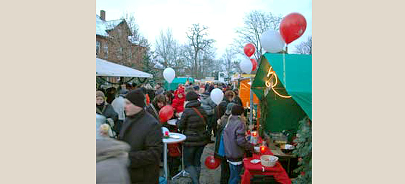 Traditioneller Sehnder Weihnachtsmarkt an der Kreuzkirche