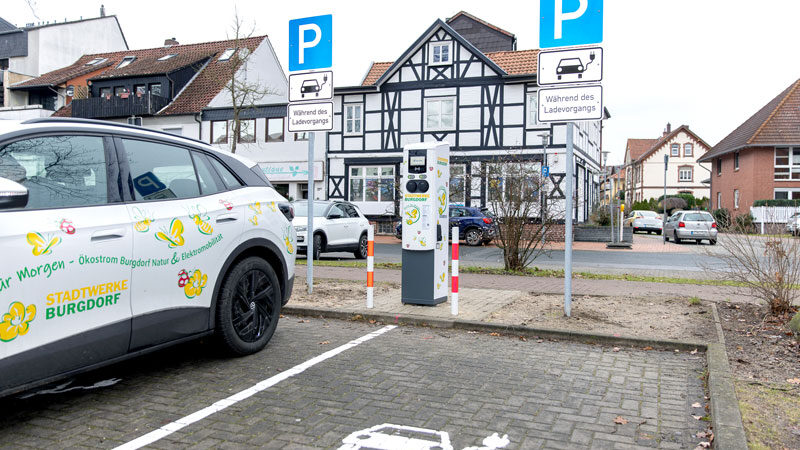 Es geht weiter: Zwei weitere Standorte zum Laden von E-Autos in Burgdorf