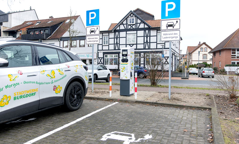 Es geht weiter: Zwei weitere Standorte zum Laden von E-Autos in Burgdorf