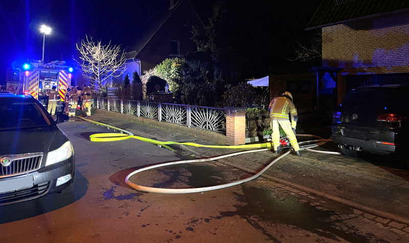 Eingeklemmtes Kind im ICE befreit: Feuerwehr Lehrte fährt elf Einsätze zum Jahreswechsel