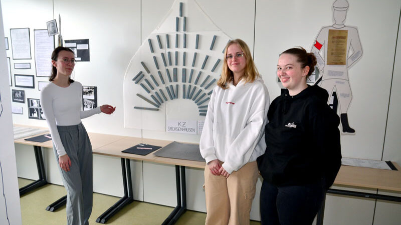 Auschwitzgedenktag 2025 mit Ausstellung in der KGS in kleinem Rahmen