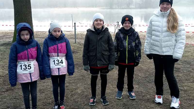 Junge MTV Rethmar-Läufer umrunden Silbersee